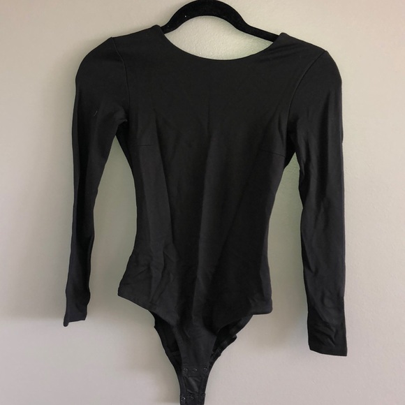 H&M bodysuit - Picture 2 of 3